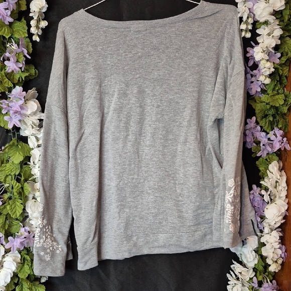 Westport Gray Sweatshirt with White Floral Screen Print - Picture 3 of 3